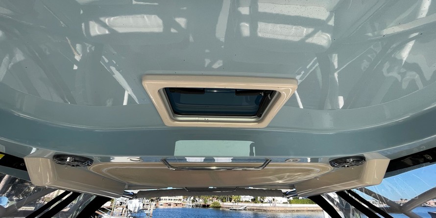 Grady-White Freedom 307