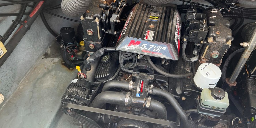 Sea ray 280 sun sport