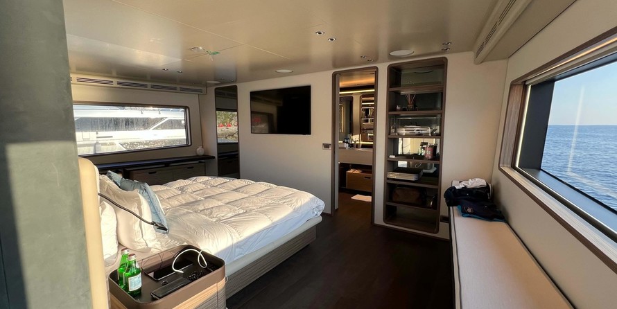 Custom Line Navetta 30