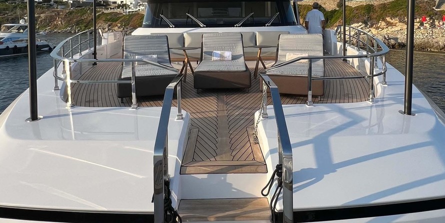 Custom Line Navetta 30