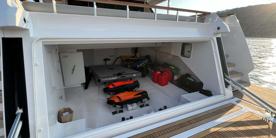 Custom Line Navetta 30