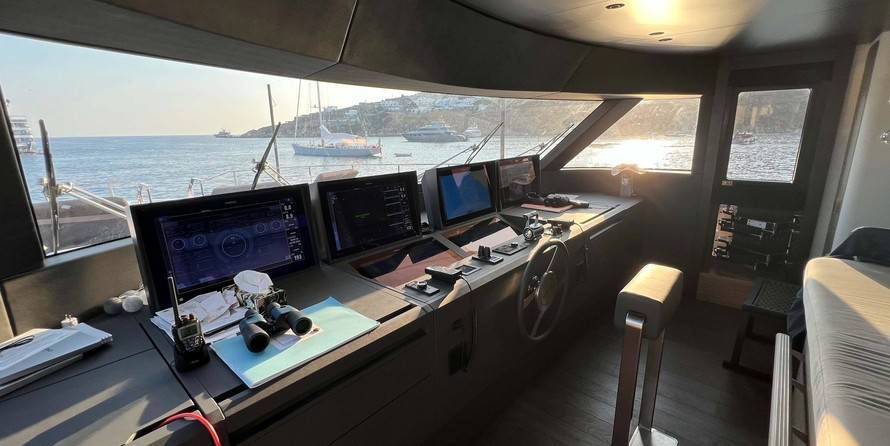 Custom Line Navetta 30