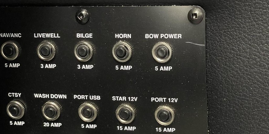 Crestliner 1850 Super Hawk