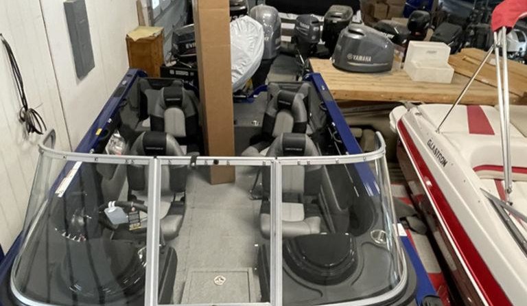 Crestliner 1850 Super Hawk