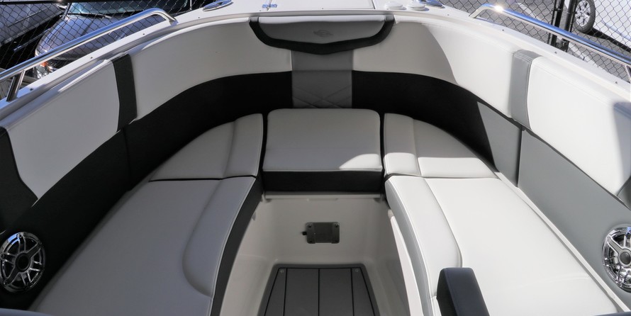 Chaparral 270 OSX