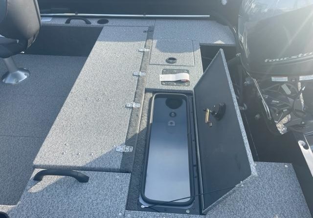 Alumacraft Competitor 165 Sport