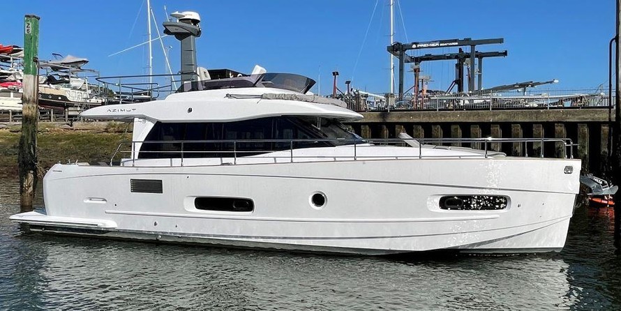 Azimut Magellano 43
