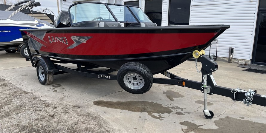 Lund Boats 1875 Crossover XS