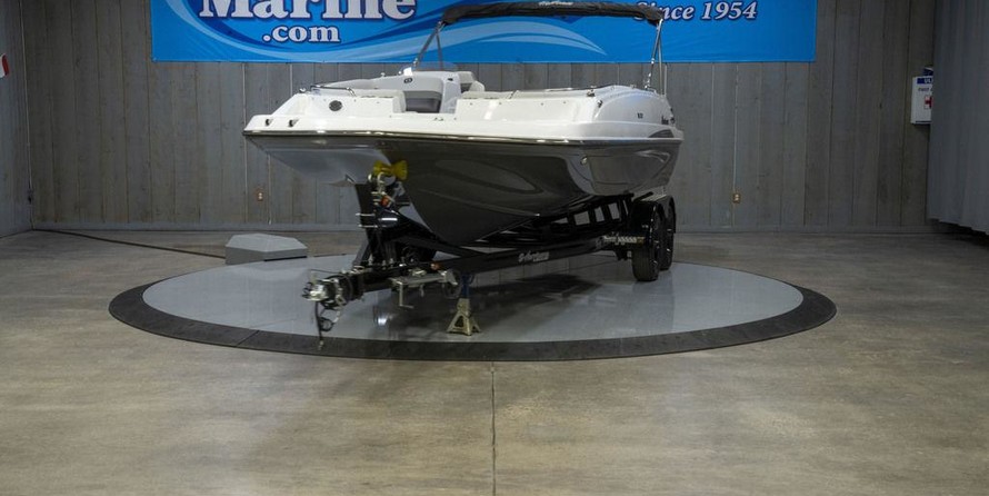 Hurricane 201 sundeck sport