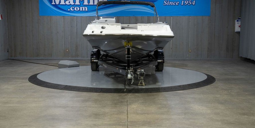 Hurricane 201 sundeck sport