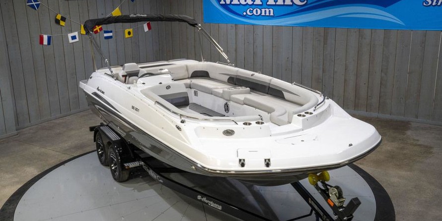 Hurricane 201 sundeck sport