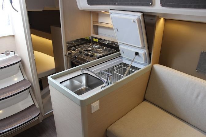 Beneteau Oceanis 30.1