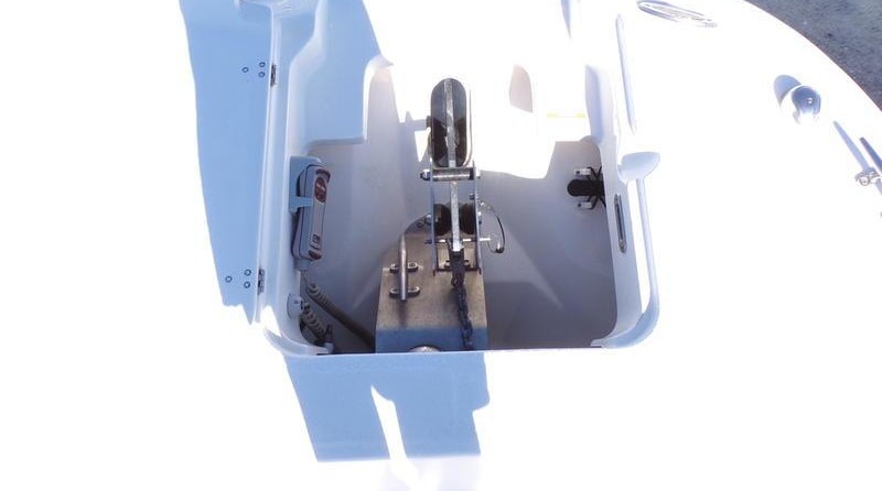 Boston Whaler 270 Dauntless