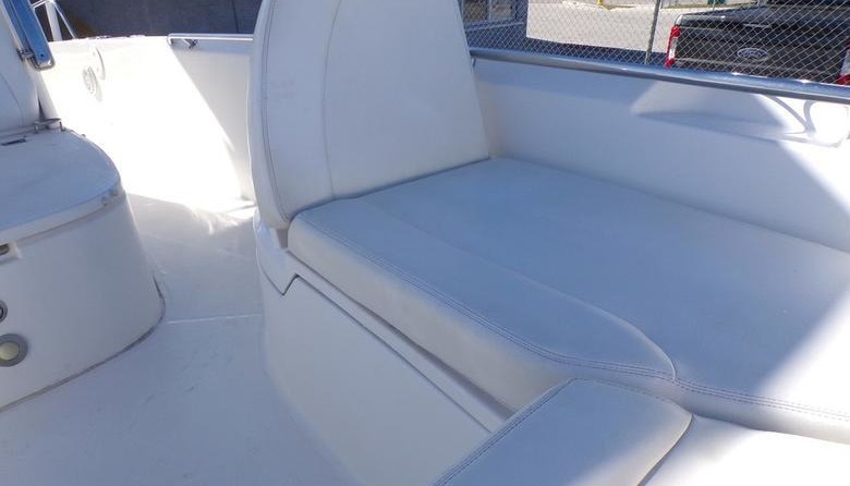 Boston Whaler 270 Dauntless