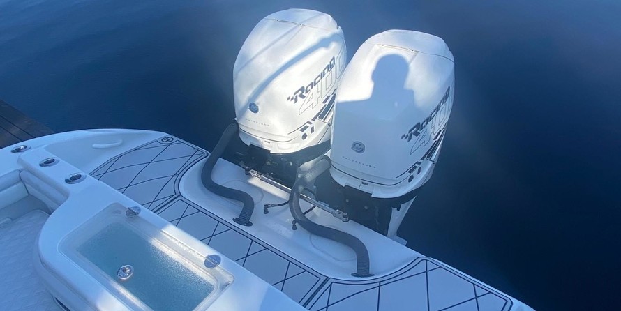 Yellowfin 32 offshore