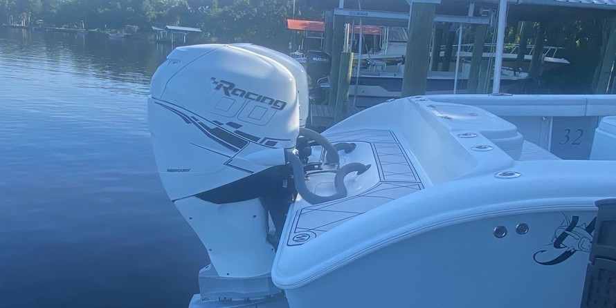 Yellowfin 32 offshore