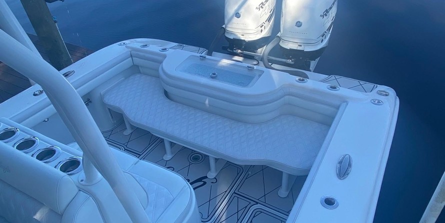 Yellowfin 32 offshore