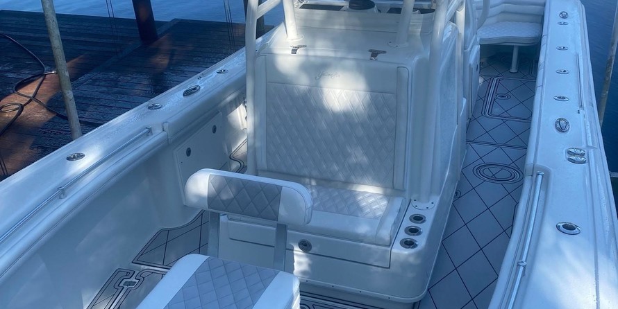 Yellowfin 32 offshore