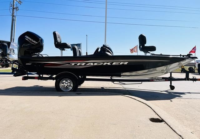 Tracker Pro Team 175 TF