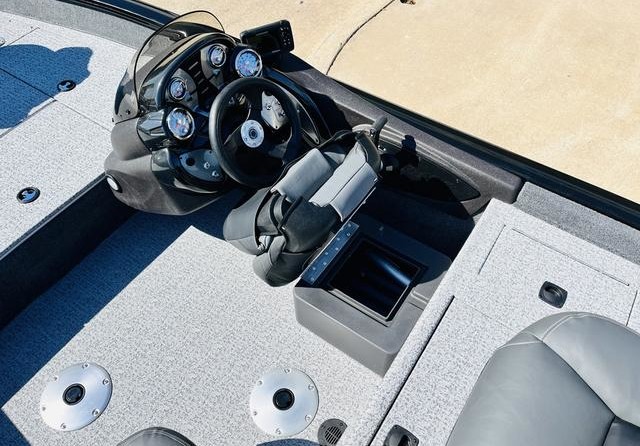 Tracker Pro Team 175 TF