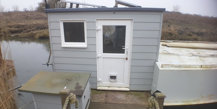 Amber boats amsterdam cruiser style wide beam barge