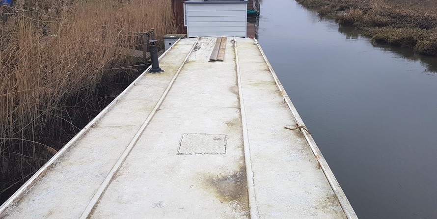 Amber boats amsterdam cruiser style wide beam barge