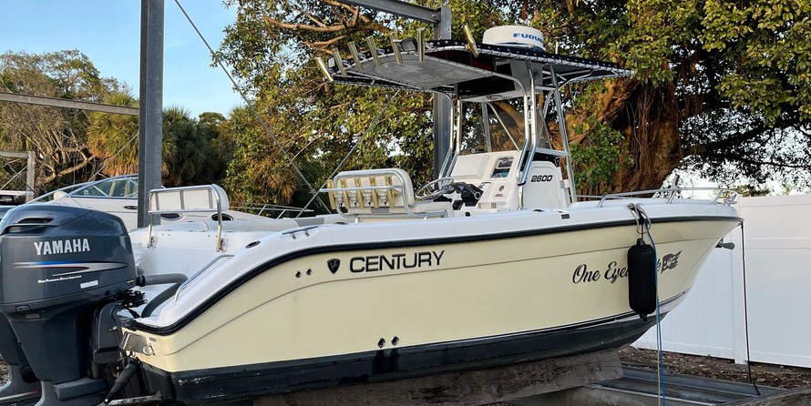 Century 2900 center console