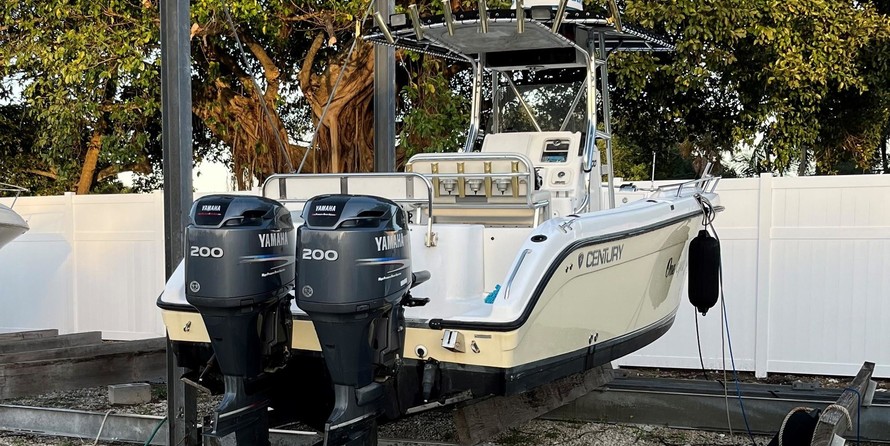 Century 2900 center console