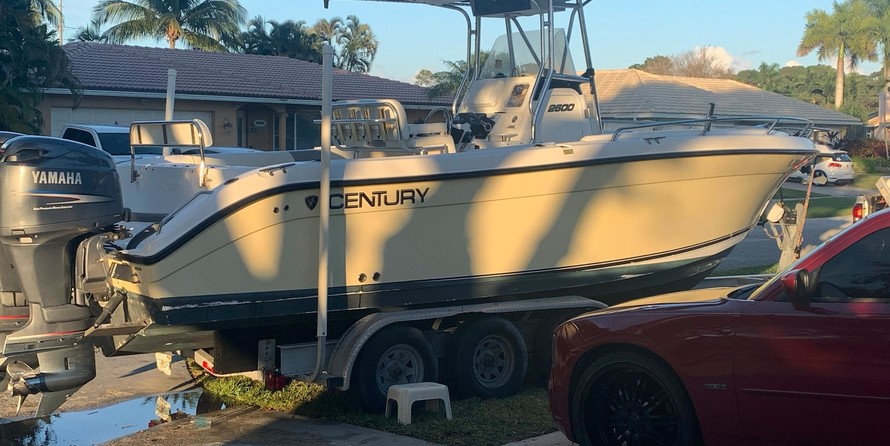 Century 2900 center console