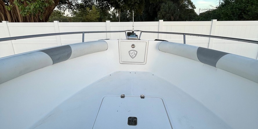 Century 2900 center console