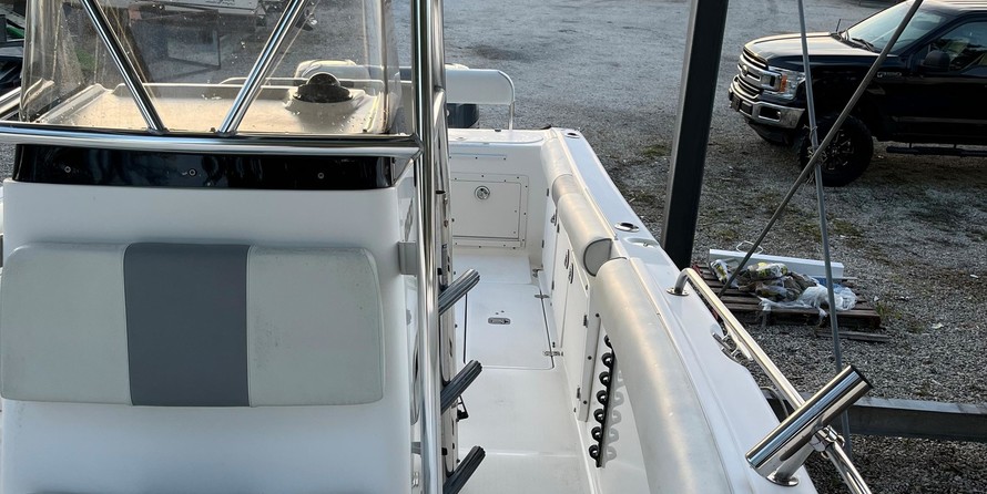Century 2900 center console