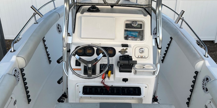 Century 2900 center console