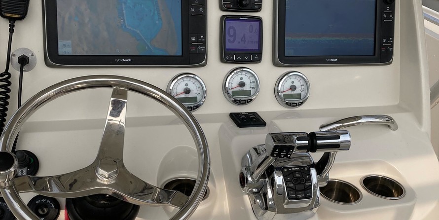 Sailfish 320 CC