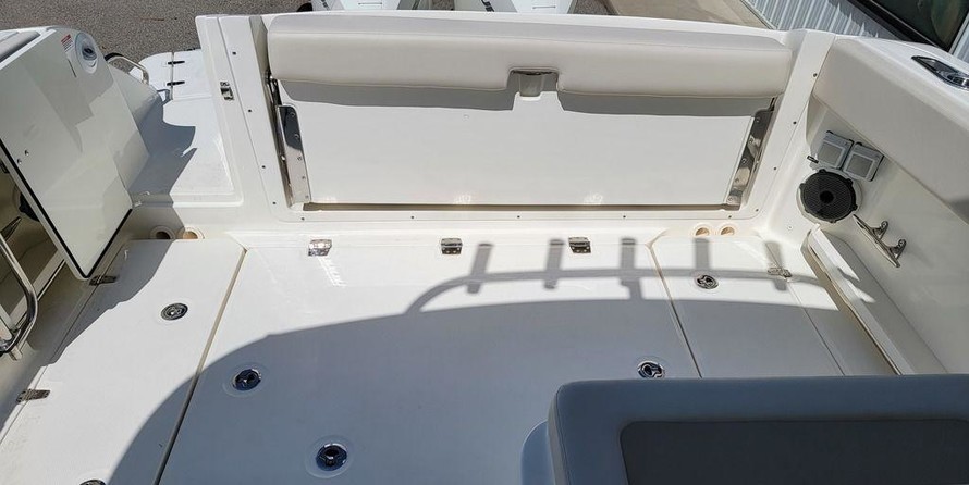Boston Whaler 320 Vantage