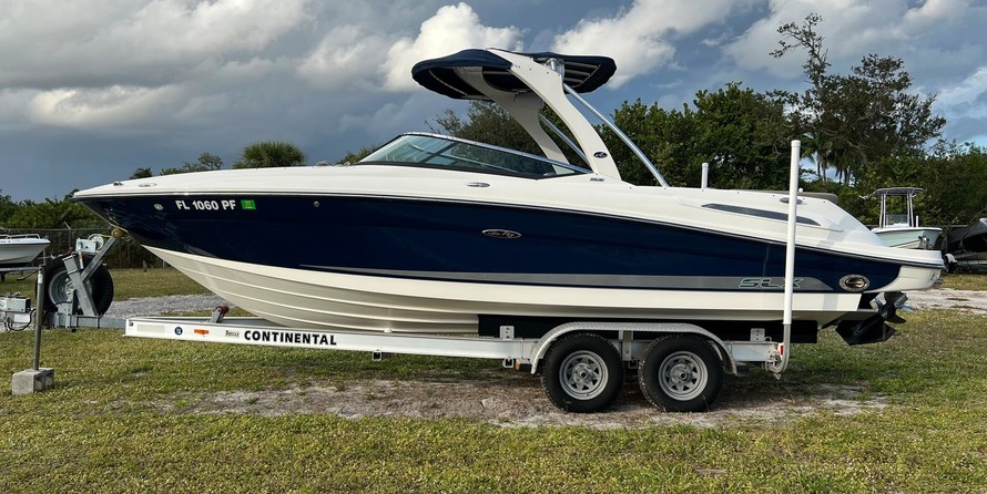 Sea Ray 250 SLX