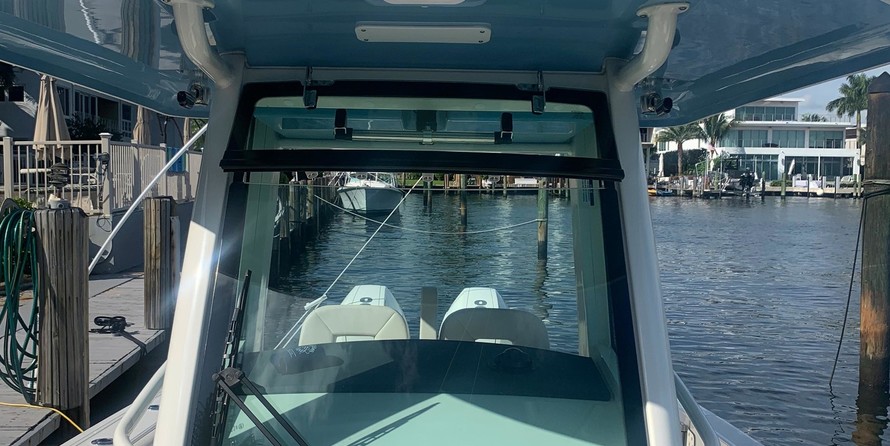 Boston Whaler 280 Outrage