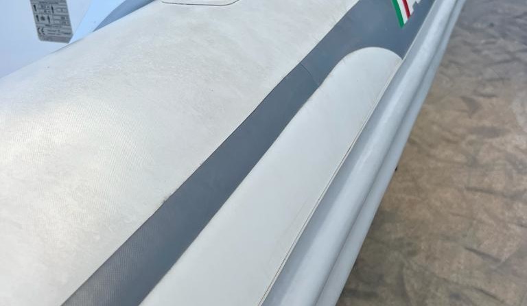 Ab inflatables nautilus 12 dlx rib