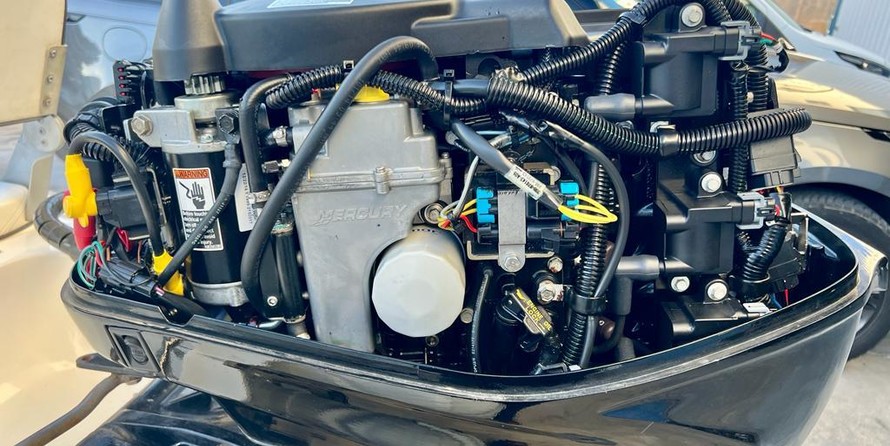 Ab inflatables nautilus 12 dlx rib