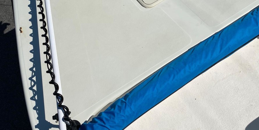 Twin vee 26 family fisherman