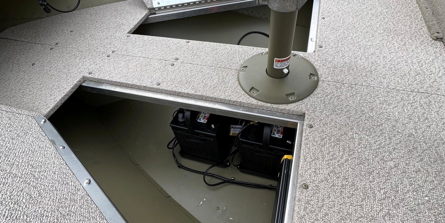 Lund Boats SSV 16