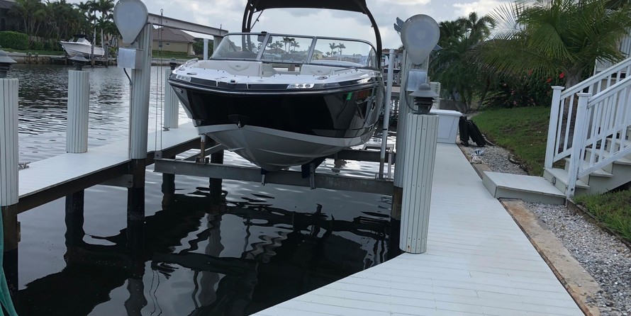 Chaparral 230 SunCoast