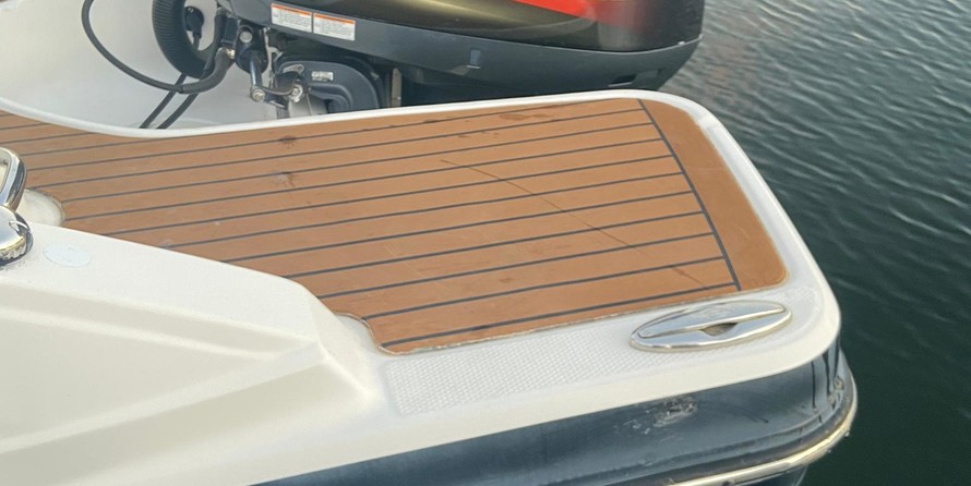 Chaparral 230 SunCoast
