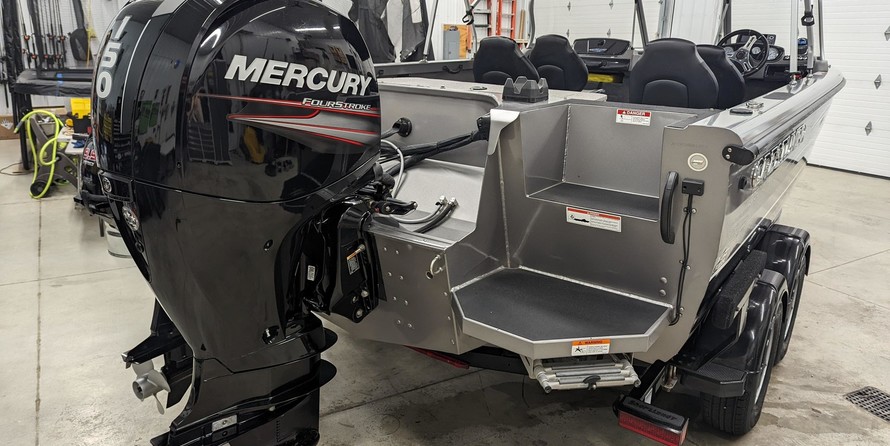 Crestliner 2050 Authority