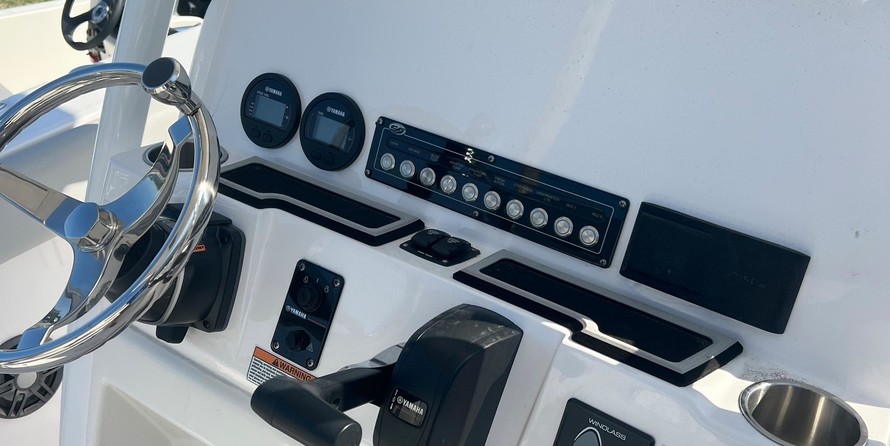 Sea Fox 228 Commander