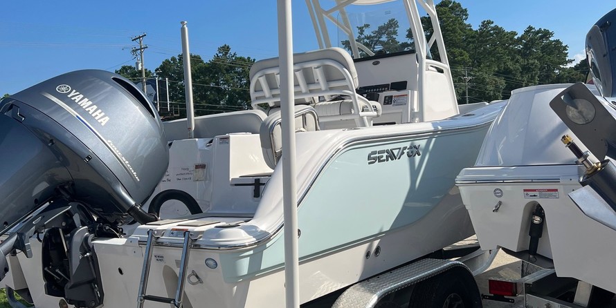 Sea Fox 228 Commander
