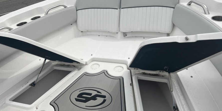 Sea Fox 228 Commander