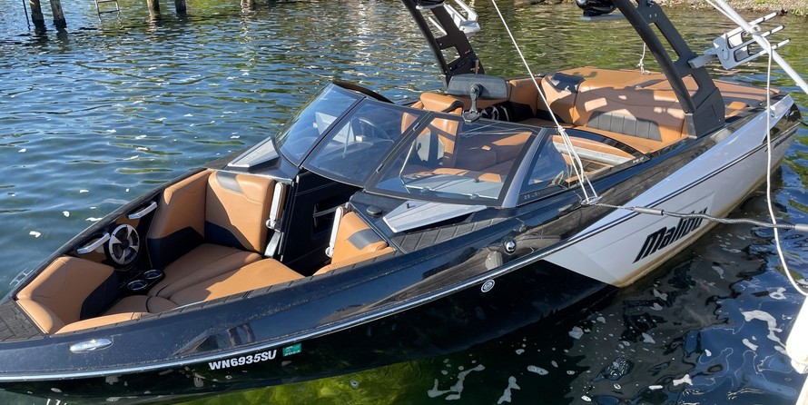 Malibu Wakesetter 23 LSV