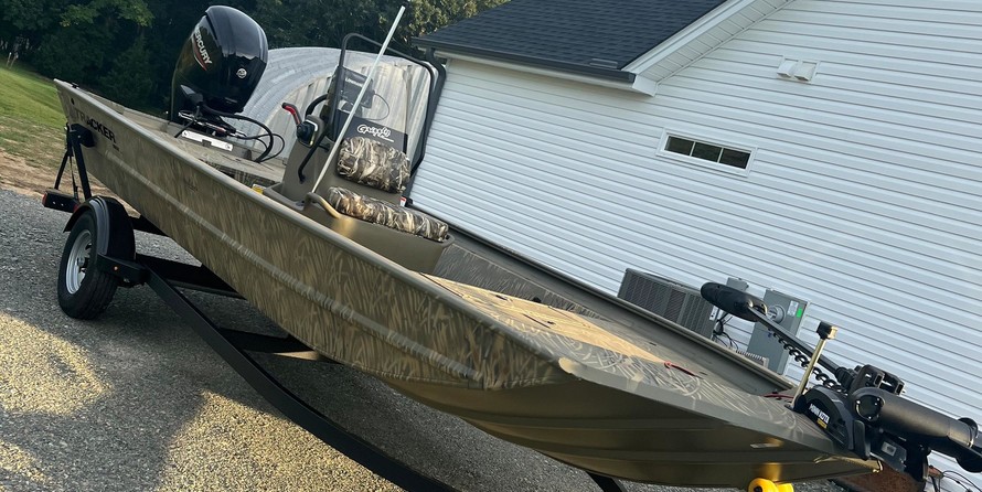 Tracker Grizzly 1860 CC