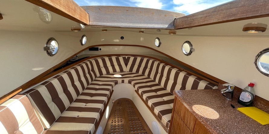 Jan Van Gent Cabin
