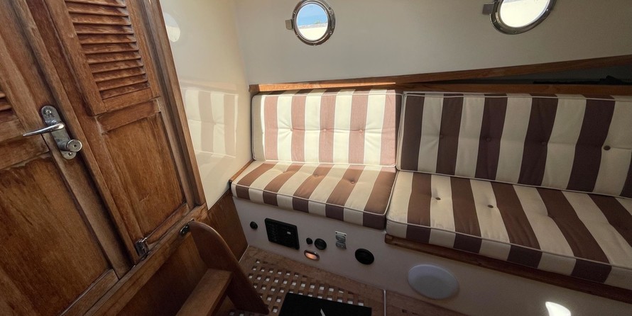 Jan Van Gent Cabin